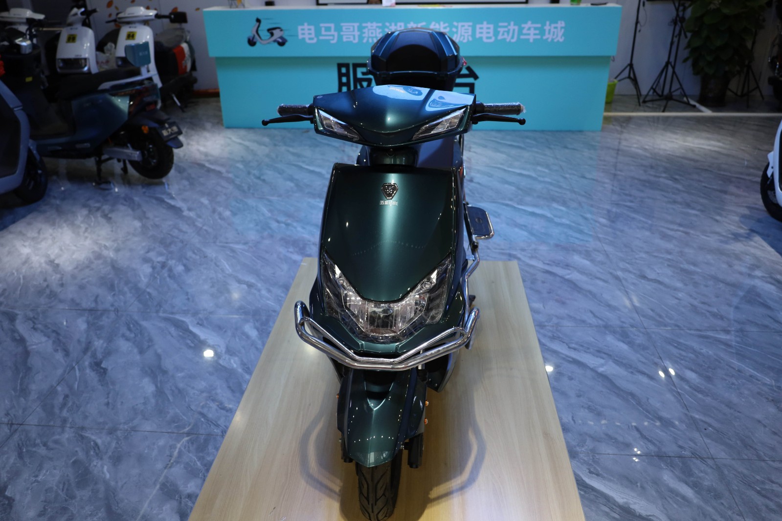 五星钻豹72v大护杠尾箱